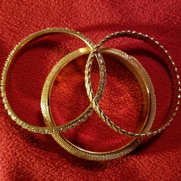 Goldtone bracelets - Picture 3 of 3